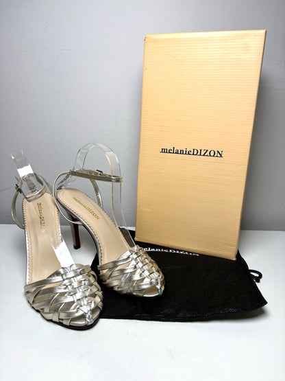 Women's Shoe Size 8 Melanie Dizon Invitto Metallic Silver Woven Leather NWT Pre-Owned Heels