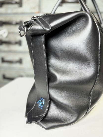 Givenchy Solid Leather Black Calfskin Antigona Large Tote