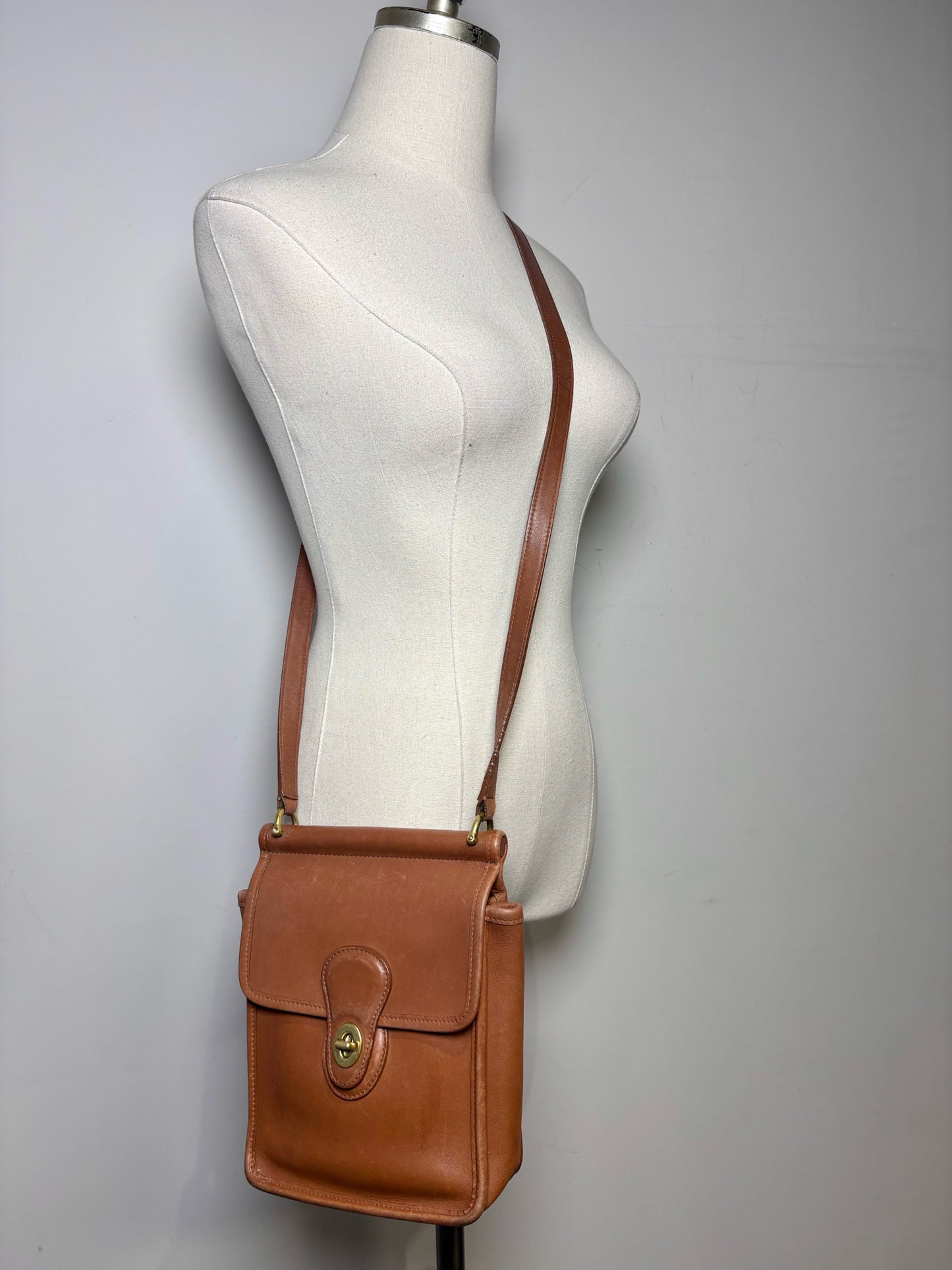 Women's Coach #9930 Murphy Vintage Leather Pre-owned Caramel Purse