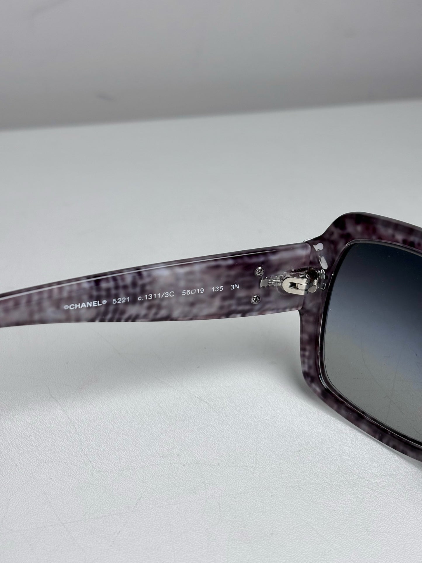Chanel 5221 Square Frame Pre-owned Gray Acetate Sunglasses