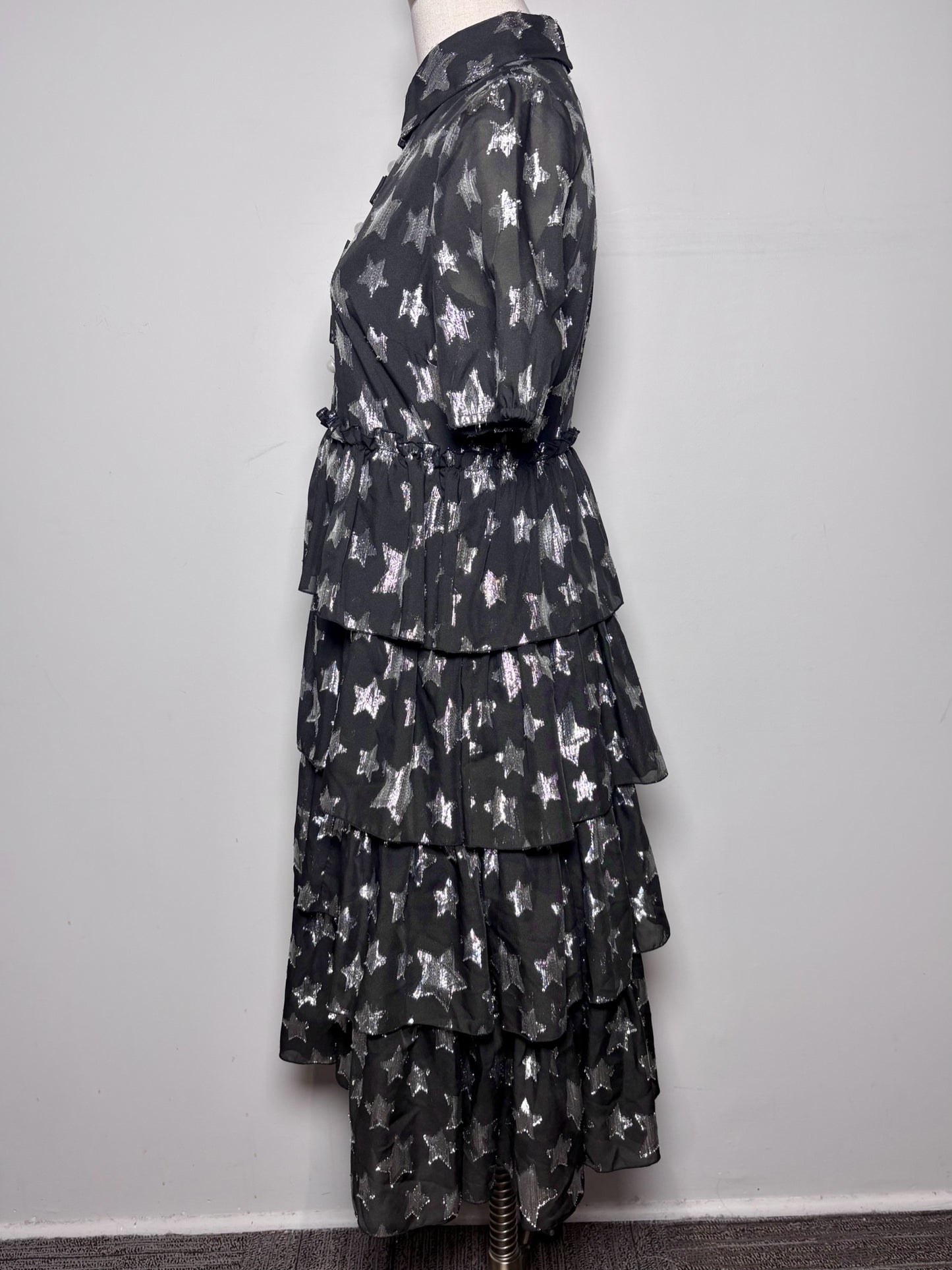 Women Size 4 Halogen Black Silver Stars, Ribbons Pre-owned Dress