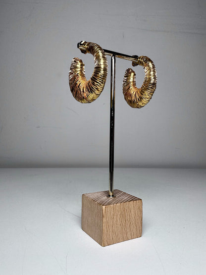 Rebecca de Ravenel Gold, Gold-plated Crescent Earrings
