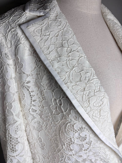 Women Size 0 Alice + Olivia Cream Lace Nylon Pearl Button Pre-owned Blazer