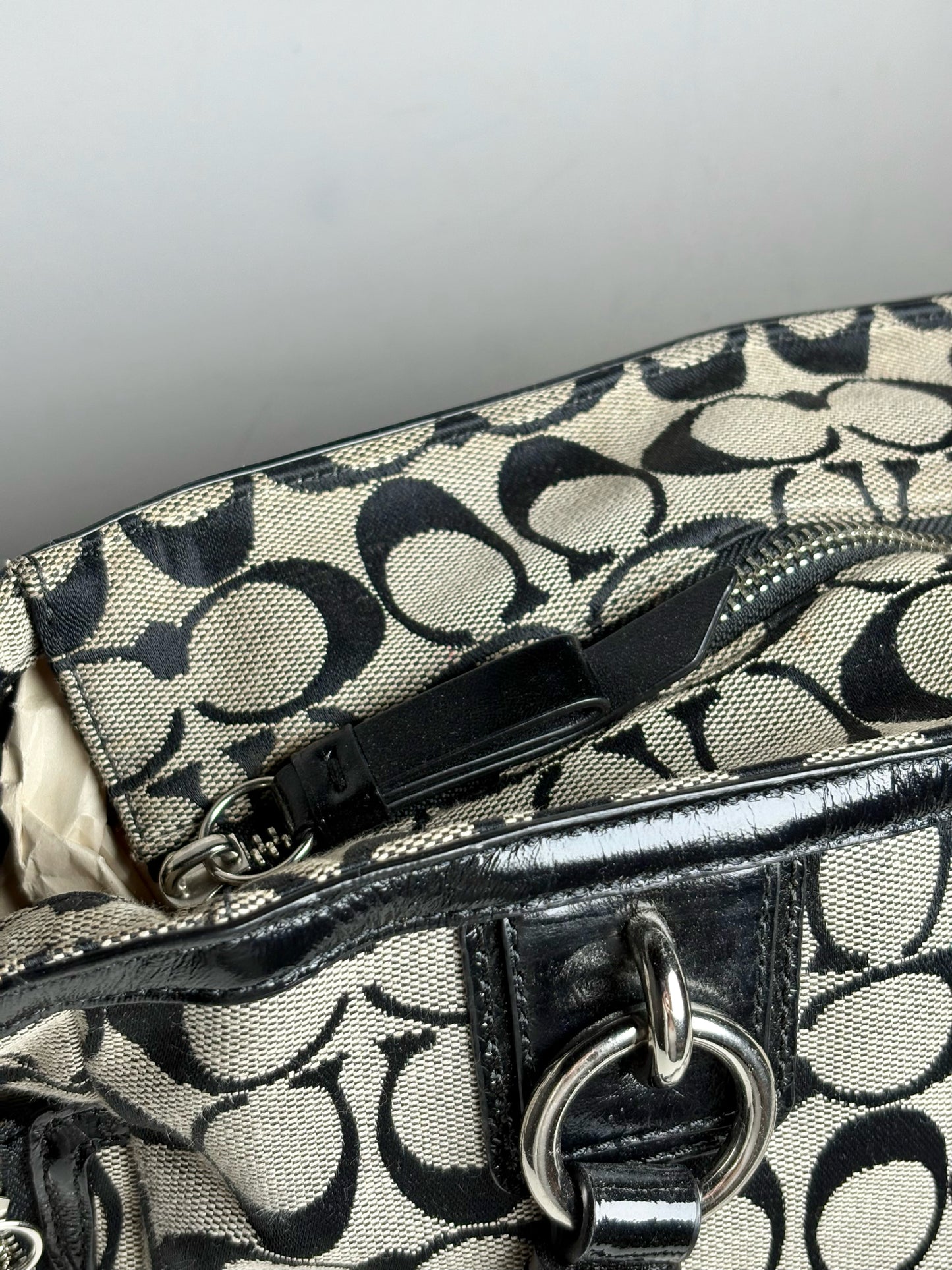 Coach Gallery Signature Monogram F19249 Canvas, Leather Pre-owned Purse