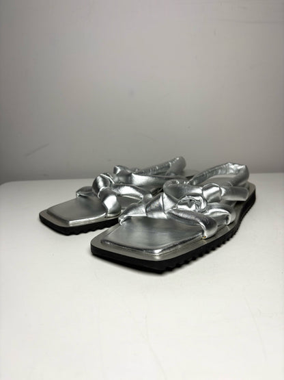 W Size 37.5/38 (Estimated) Tibi Byron Metallic Silver Lambskin Pre-owned Flats