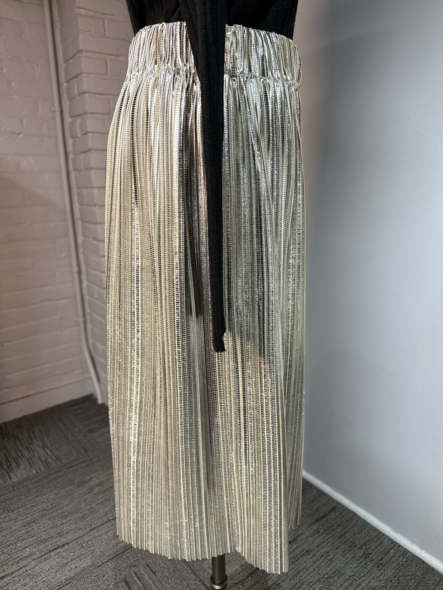 Women Size 38 (6 US) Etoile Isabel Marant Metallic Silver Pleated Skirt
