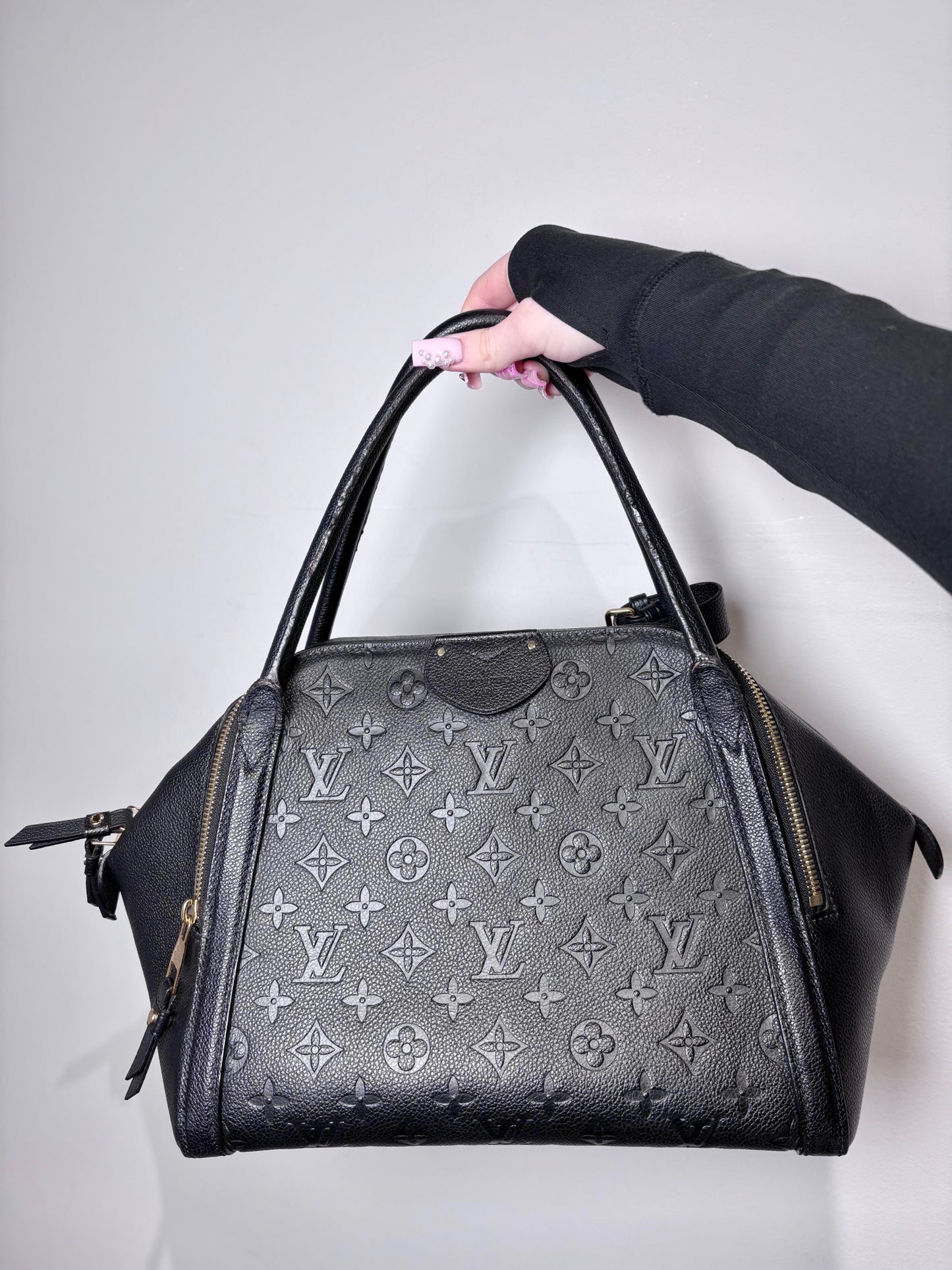 Leather Louis Vuitton Monogram Black Medium Purse