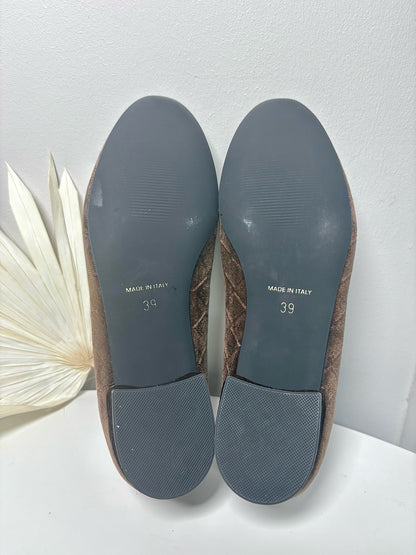 W Shoe Size 39 (8.5 US) Michele Lopriore Brown Fabric NWOT Loafers