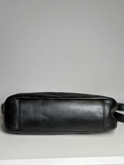 Women's Etienne Aigner Solid Vintage Leather Pre-owned Black Small Purse