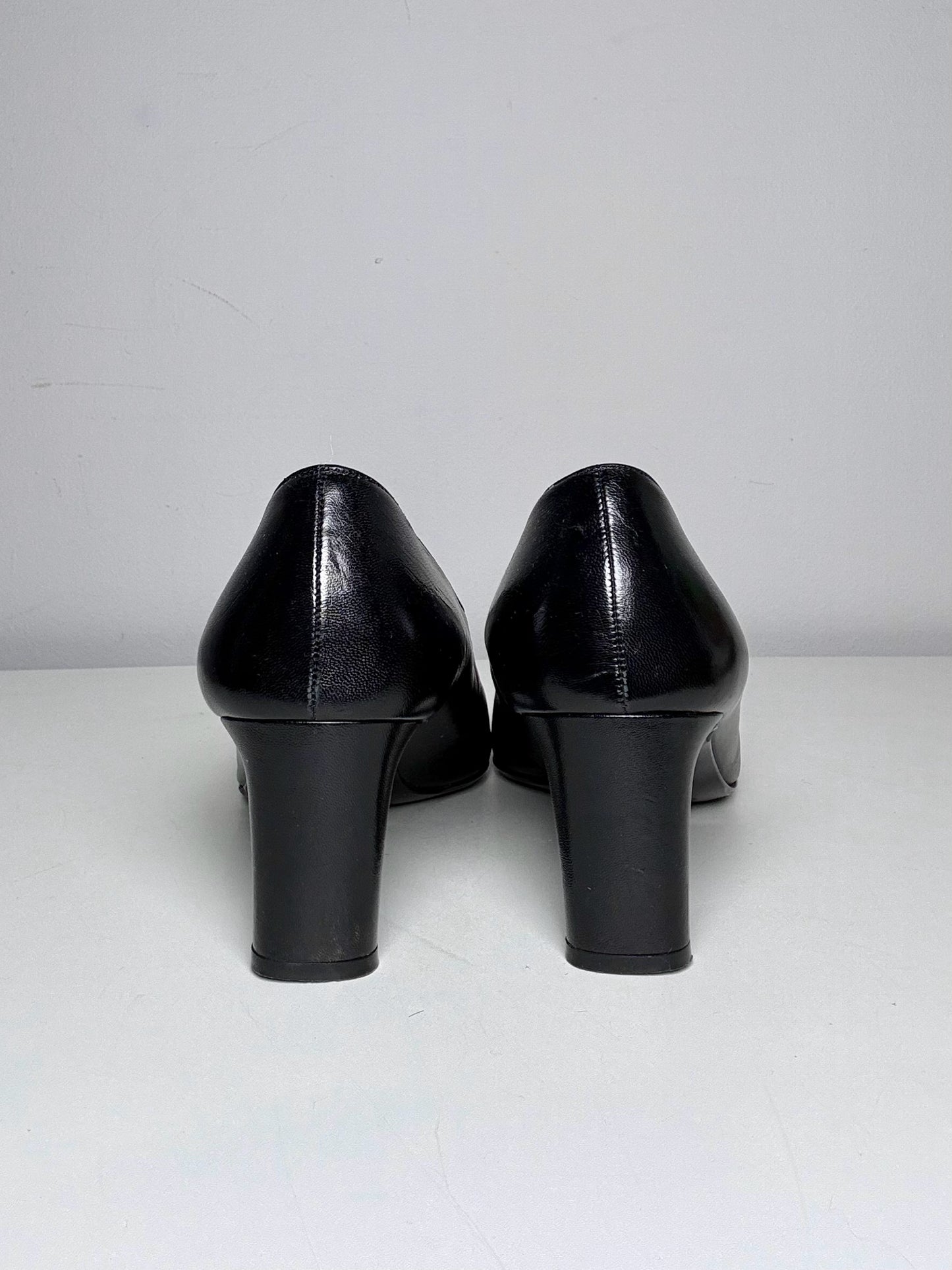 W Shoe Size 8.5 St. John Black Leather Heels