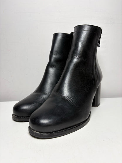 Women's Shoe Size 10 Frye Addie Double Zip Black Leather Pre-Owned Block Heel Ankle Boots