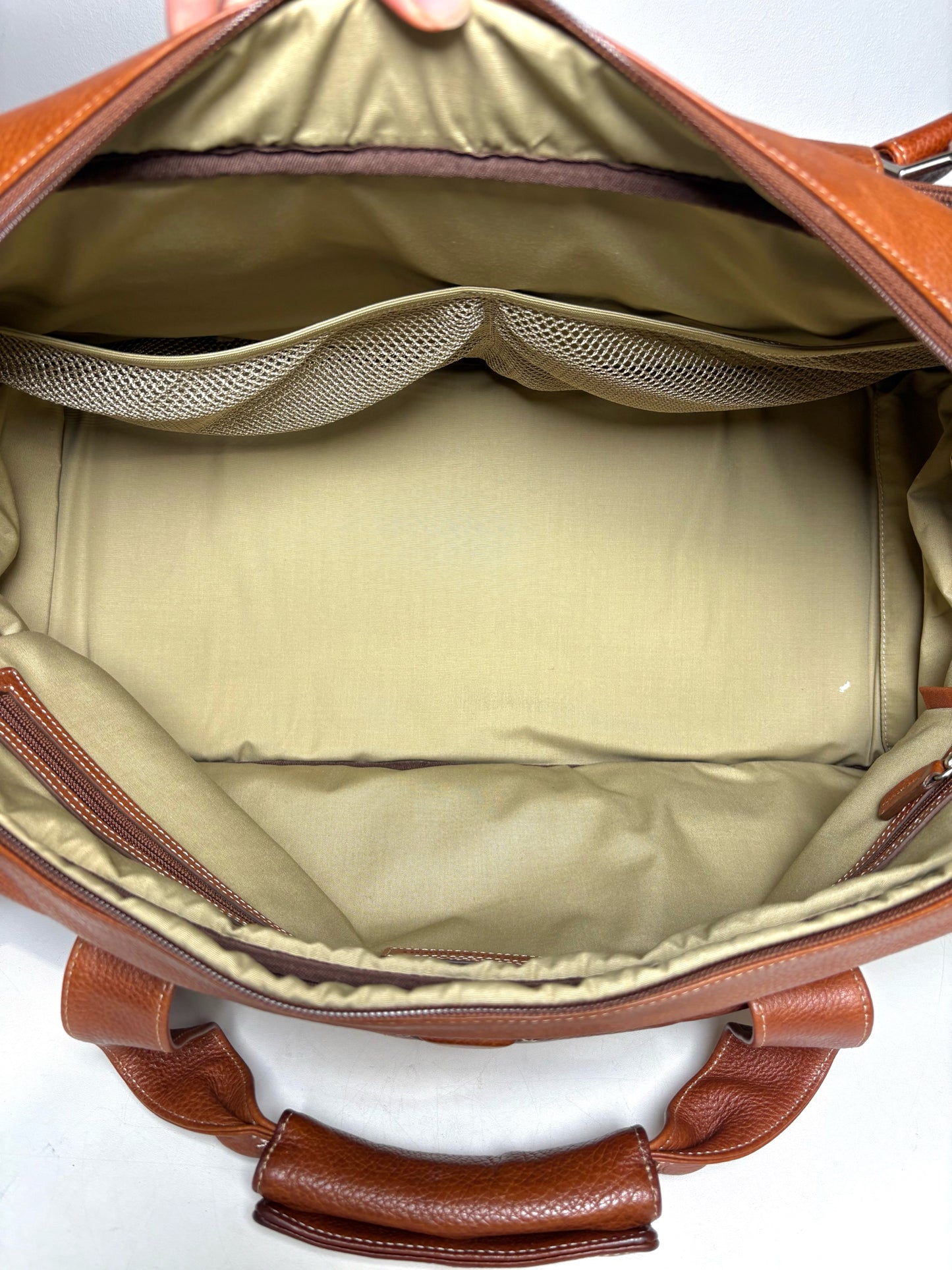 Johnston & Murphy Pre-Owned Leather Duffel Carry-On Travel Bag