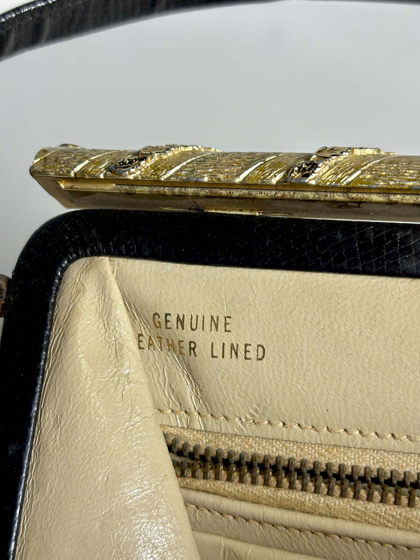 Bags by Supreme Solid Vintage Leather Pre-owned Black Evening Purse