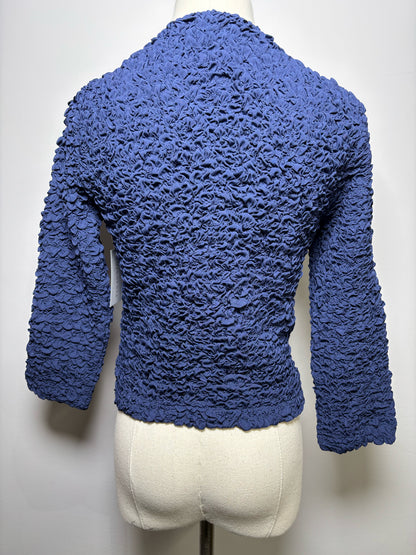 Women Size XS Frances Valentine Blue Puckered Pearl Buttons Blazer