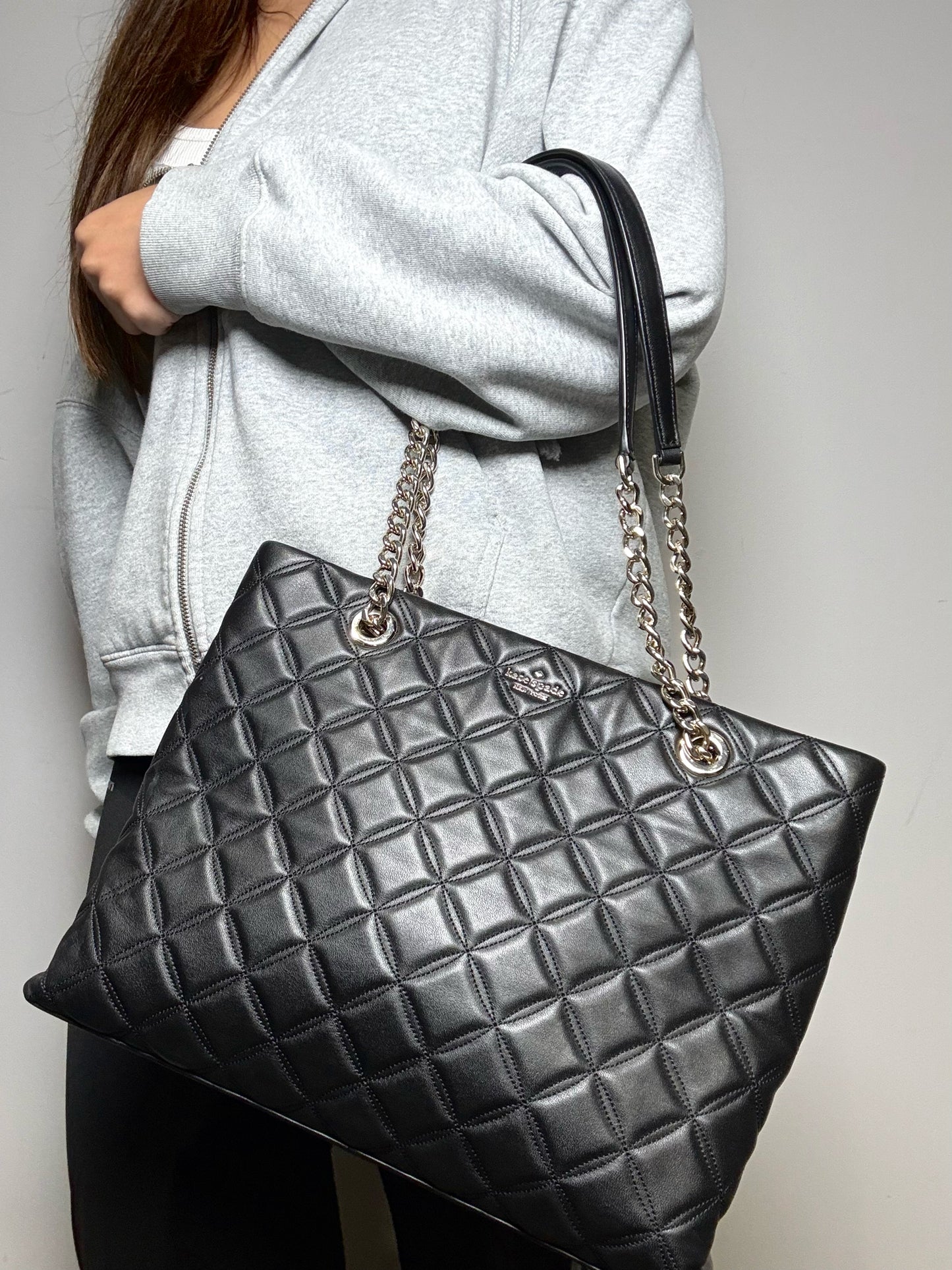 Kate Spade New York Diamond Quilt Leather Pre-owned Black Carey Tote Bag