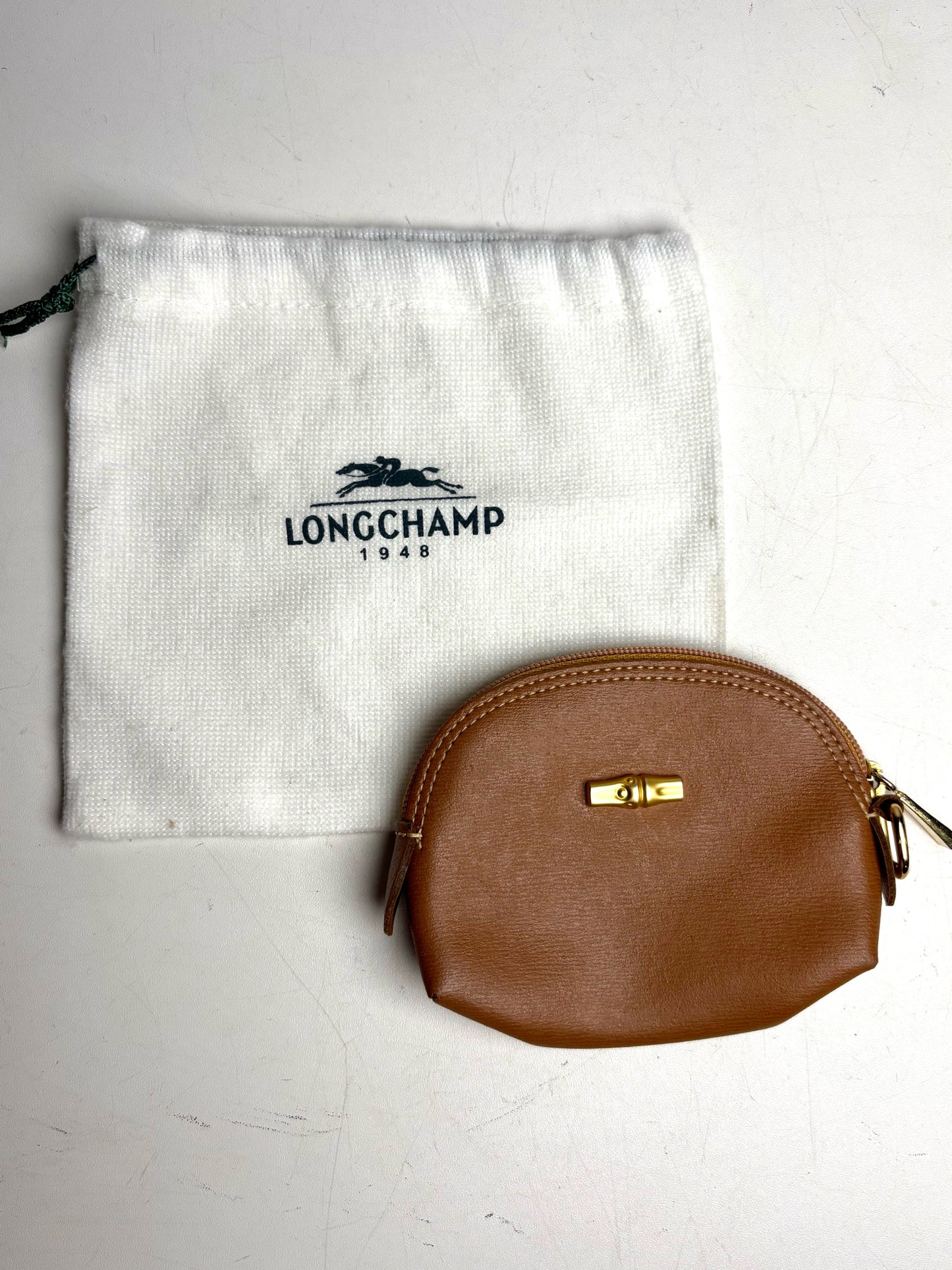 Longchamp Solid Leather Pre-owned Caramel Pouch Purse