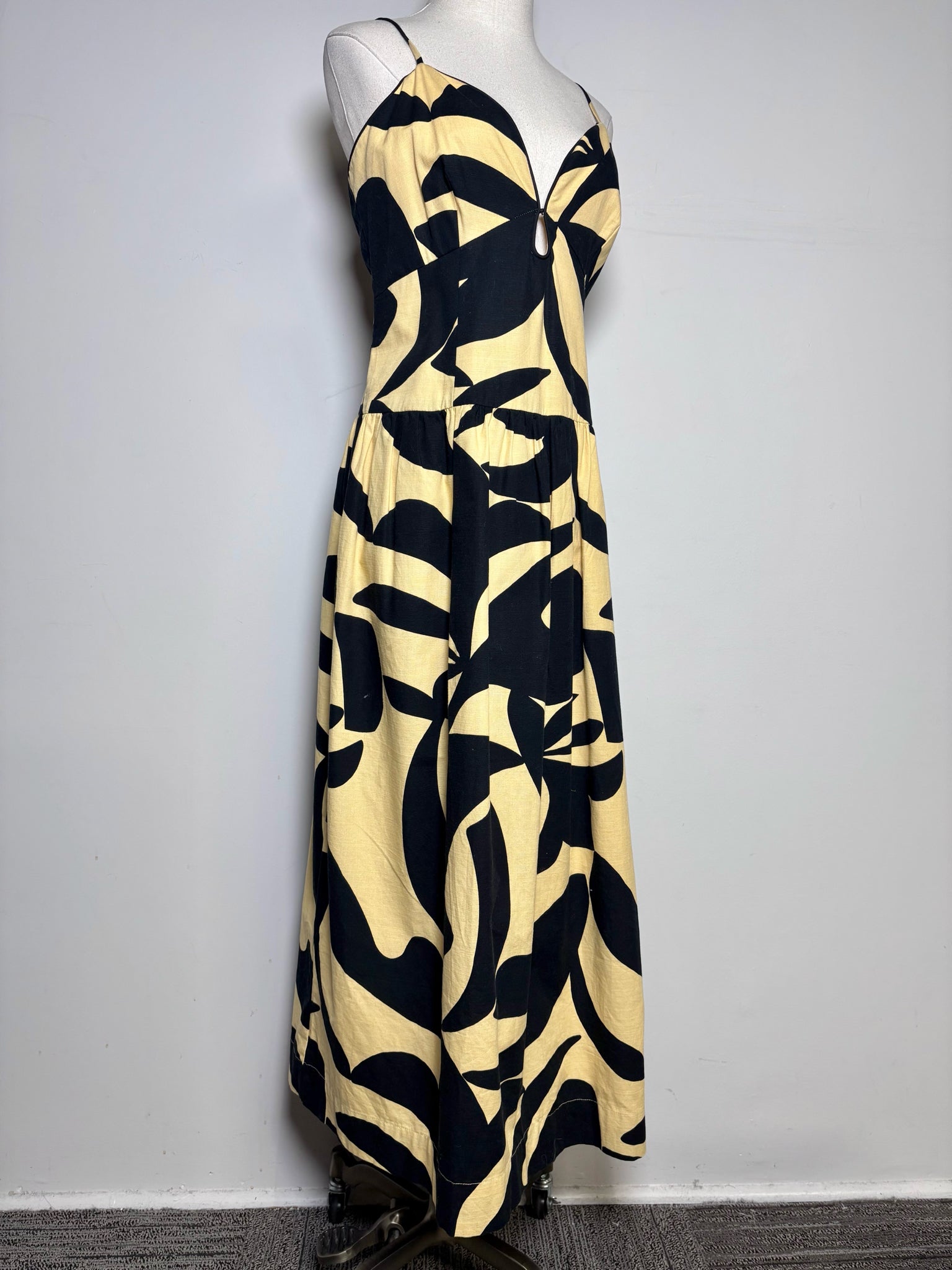 mon renn surreal midi dress Women Size L Mon Renn Beige, Black Print Cotton Pre-owned Midi Dress