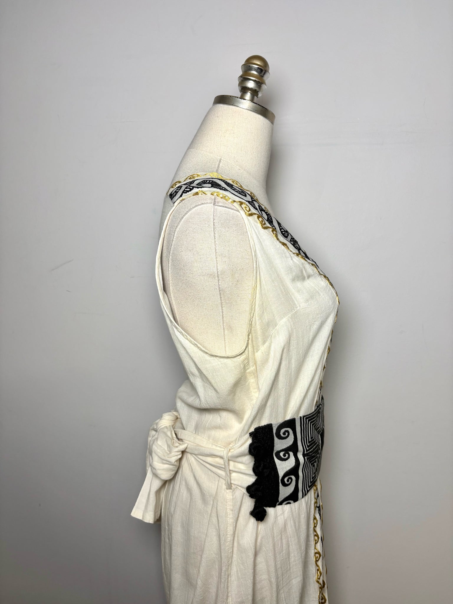 Women Size M NEMA Resort Wear Ivory Embroidered 100% Cotton Pre-owned – VIDA  STYLE SHOP