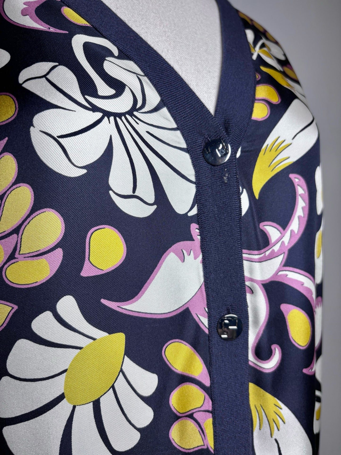 Women Size XL Tory Burch Navy,yellow,white & purple Floral Abstract Cardigan