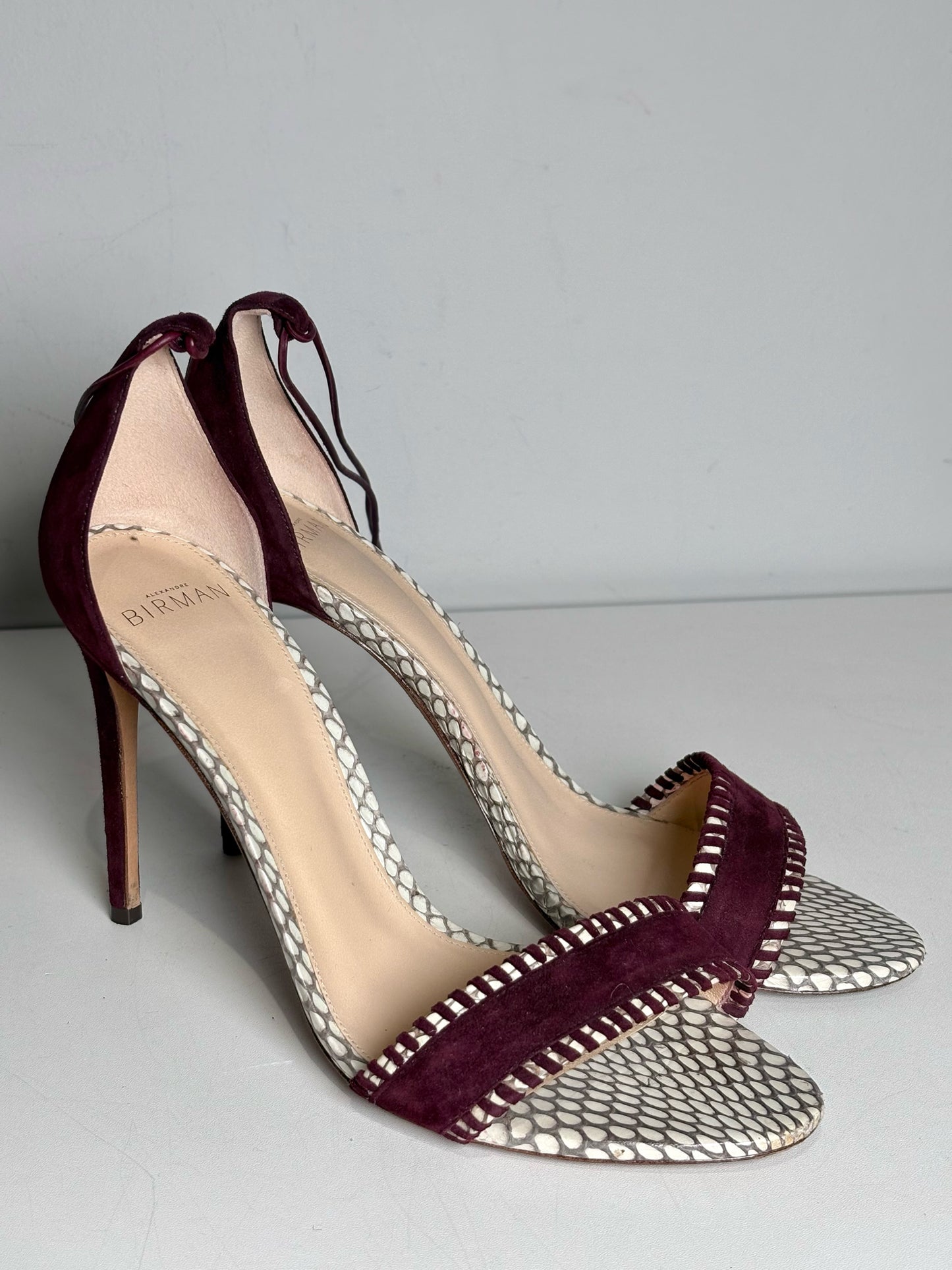 W Shoe Size 38 (8 US) Alexandre Birman Burgundy, Cream Leather Suede Heels