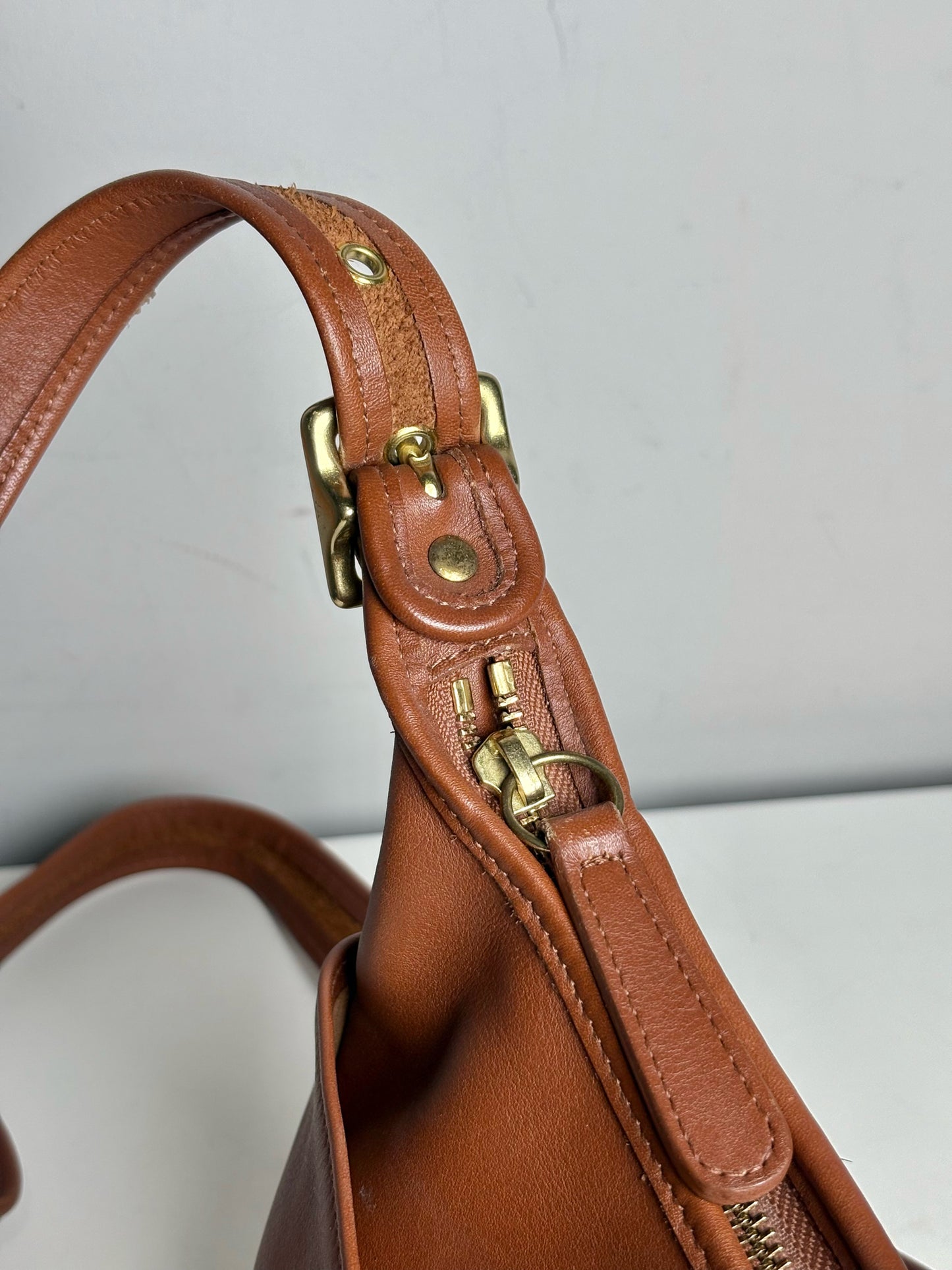 Coach Solid Vintage Leather Pre-owned Caramel Brown Genuine Leather Small Purse