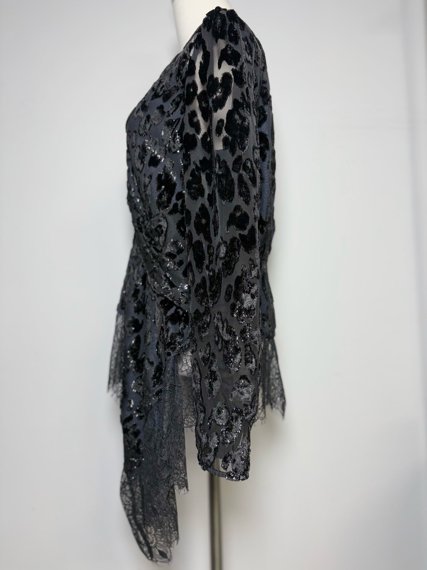 Women Size 8 Self-Portrait Black Lace, Textured Peplum Top