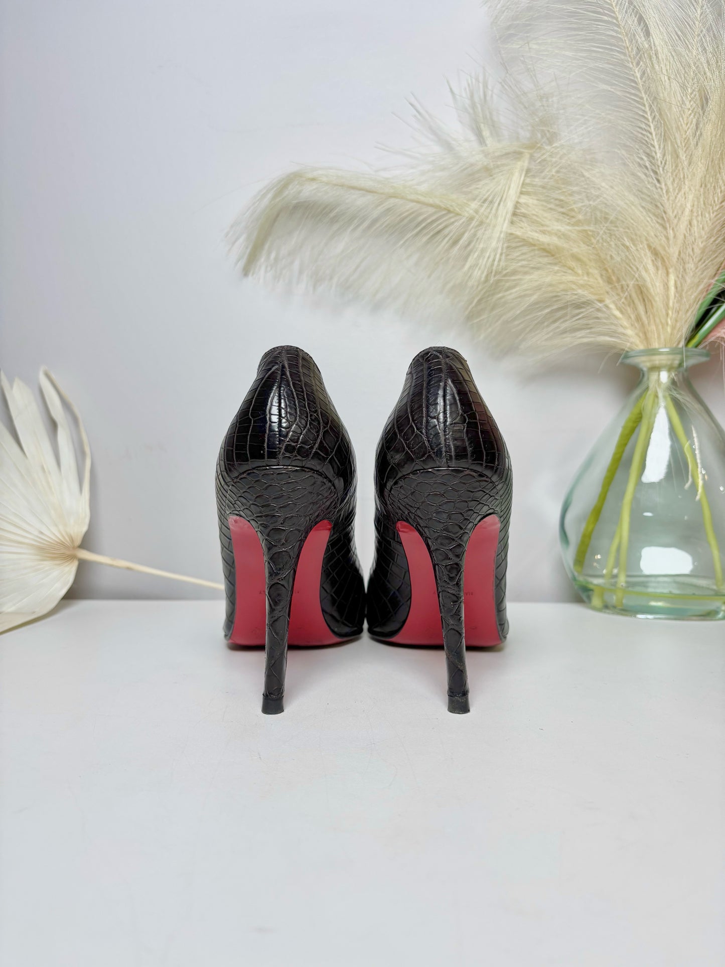 W Shoe Size 39 Christian Louboutin Dark Brown Leather Croc Embossed Heels