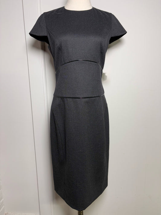 Women Size 6 Valentino Black Solid Dress