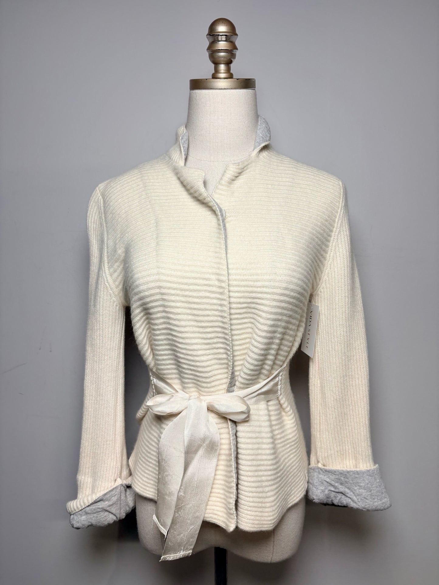 Women's Size S (Estimated) Brunello Cucinelli Cream Cashmere Pre-Owned Ribbed Sweater