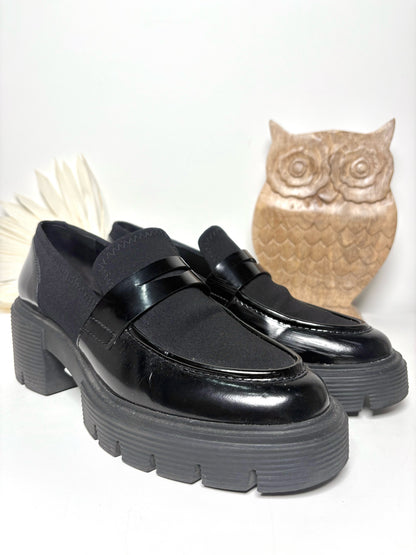 W Shoe Size 10B Stuart Weitzman Black Leather Patent, Suede Soho Loafers