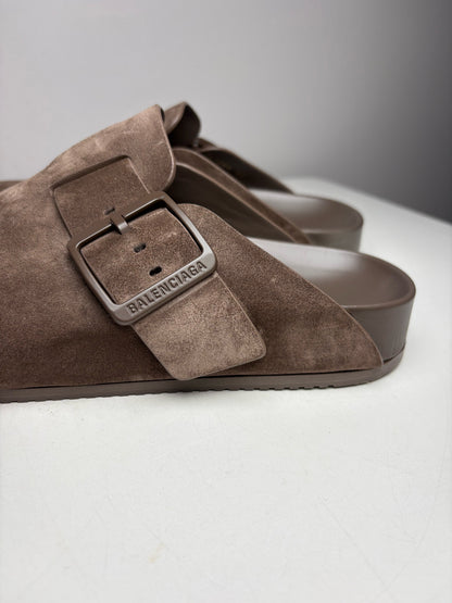 Women's Shoe Size 40 Authentic Balenciaga Sunday Mules Brown Suede Leather Pre-Owned Slip-Ons