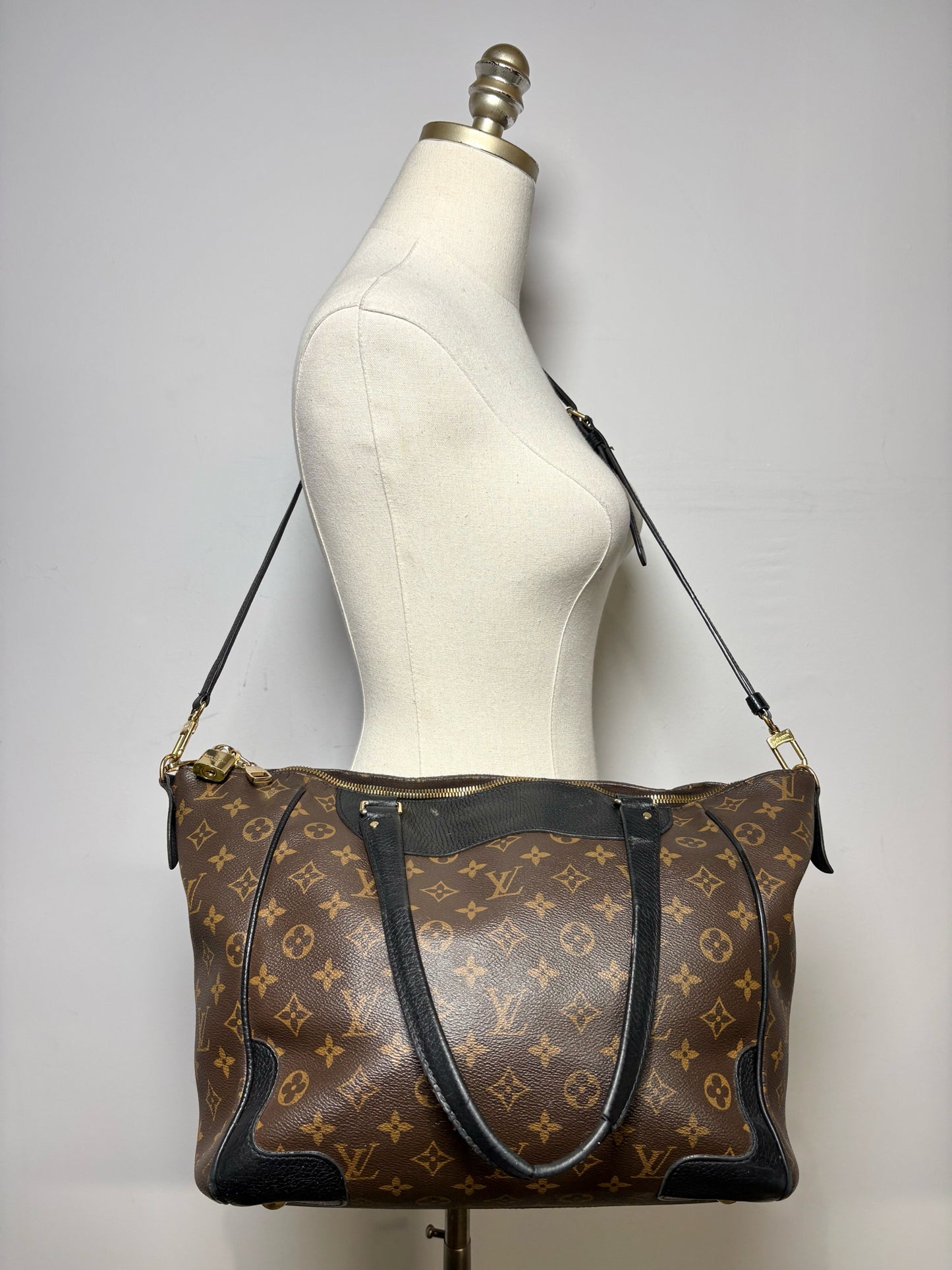 Women's Louis Vuitton Estrela MM Tote Monogram Coated Canvas Pre-owned Purse