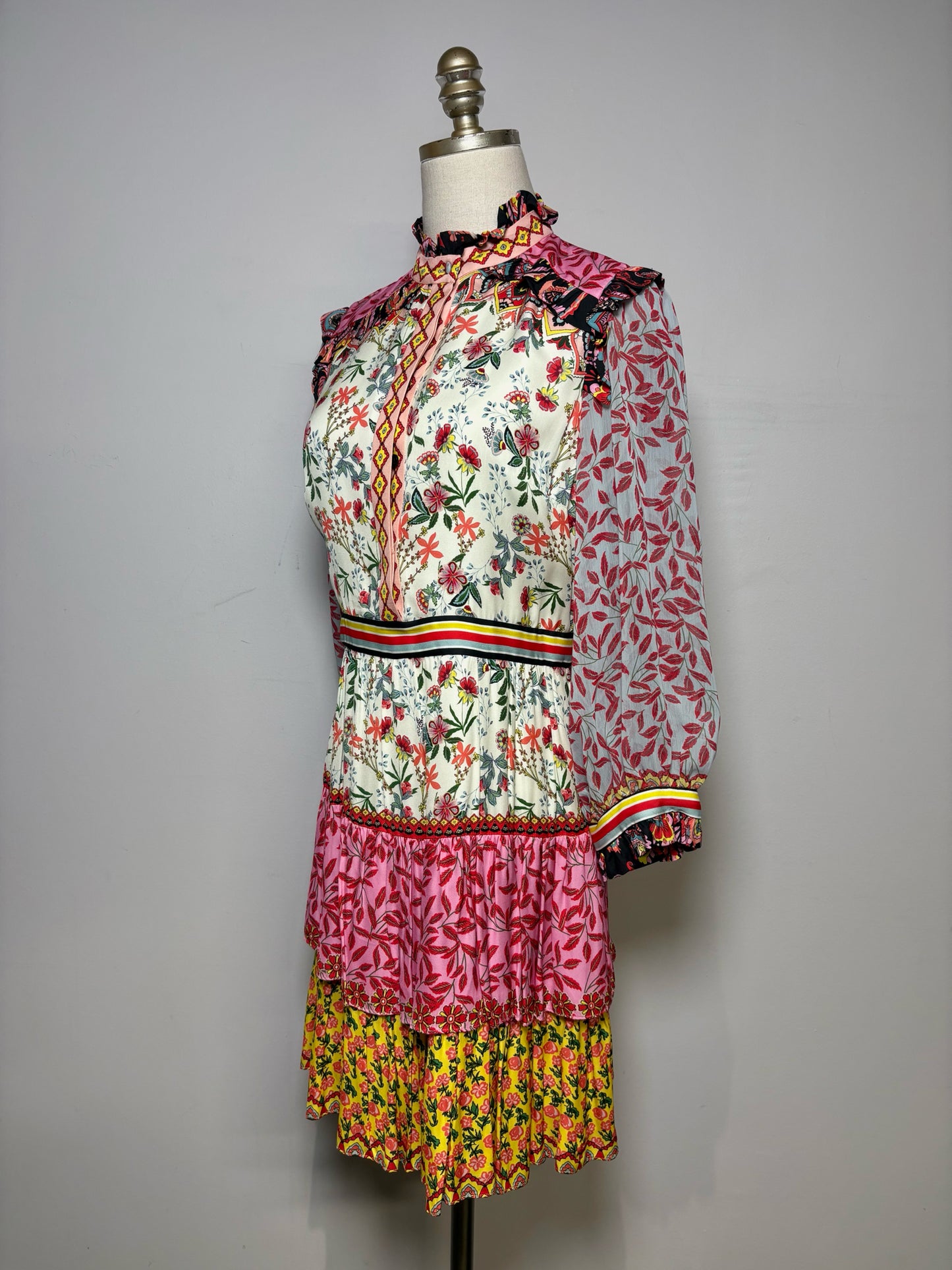 Size 6 (M) Alice + Olivia Multi-Color Floral Women's 100% Viscose Dress