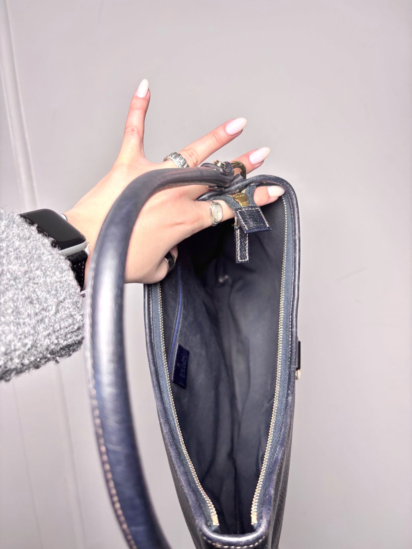 Gucci Abbey Hobo D-ring Vintage Leather Navy Blue Pre-owned Purse