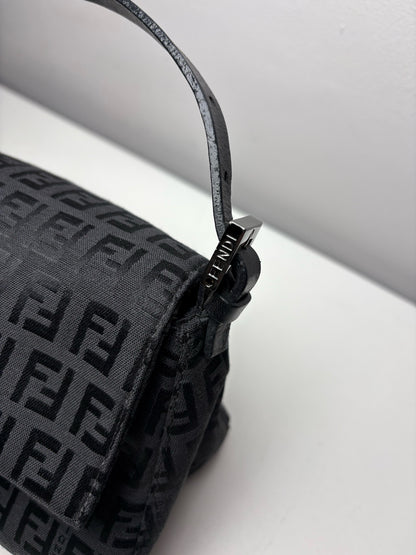 Women's Authentic Fendi Small Baguette Black Zucchino FF Canvas Vintage Y2K Authentic Pre-Owned Shoulder Bag