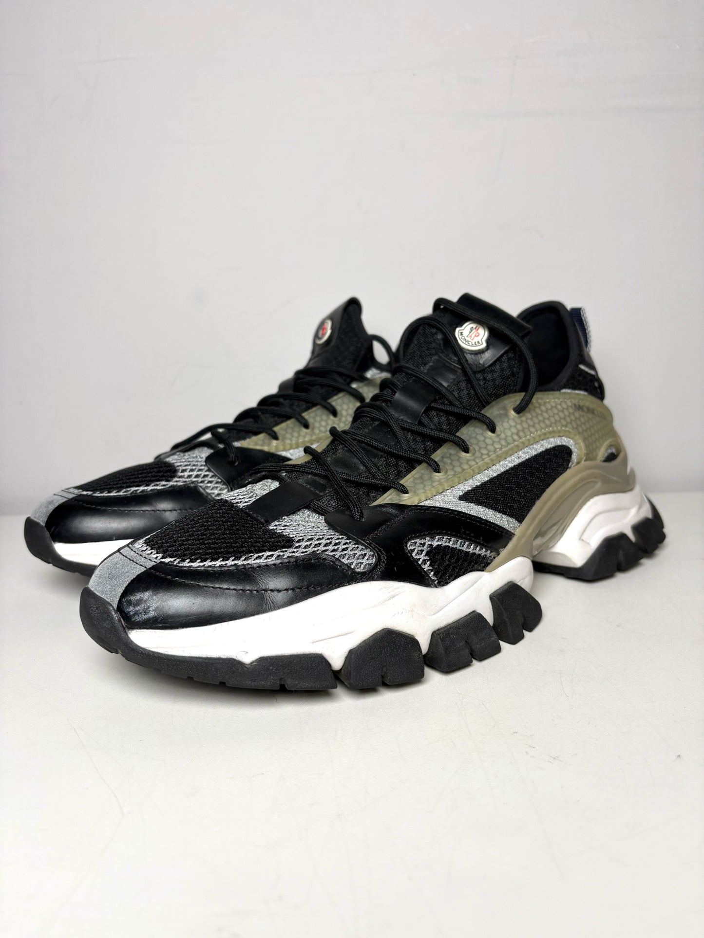 Moncler Black, Green, White Polyester Colorblock Men's Pre-owned 44 Sneakers