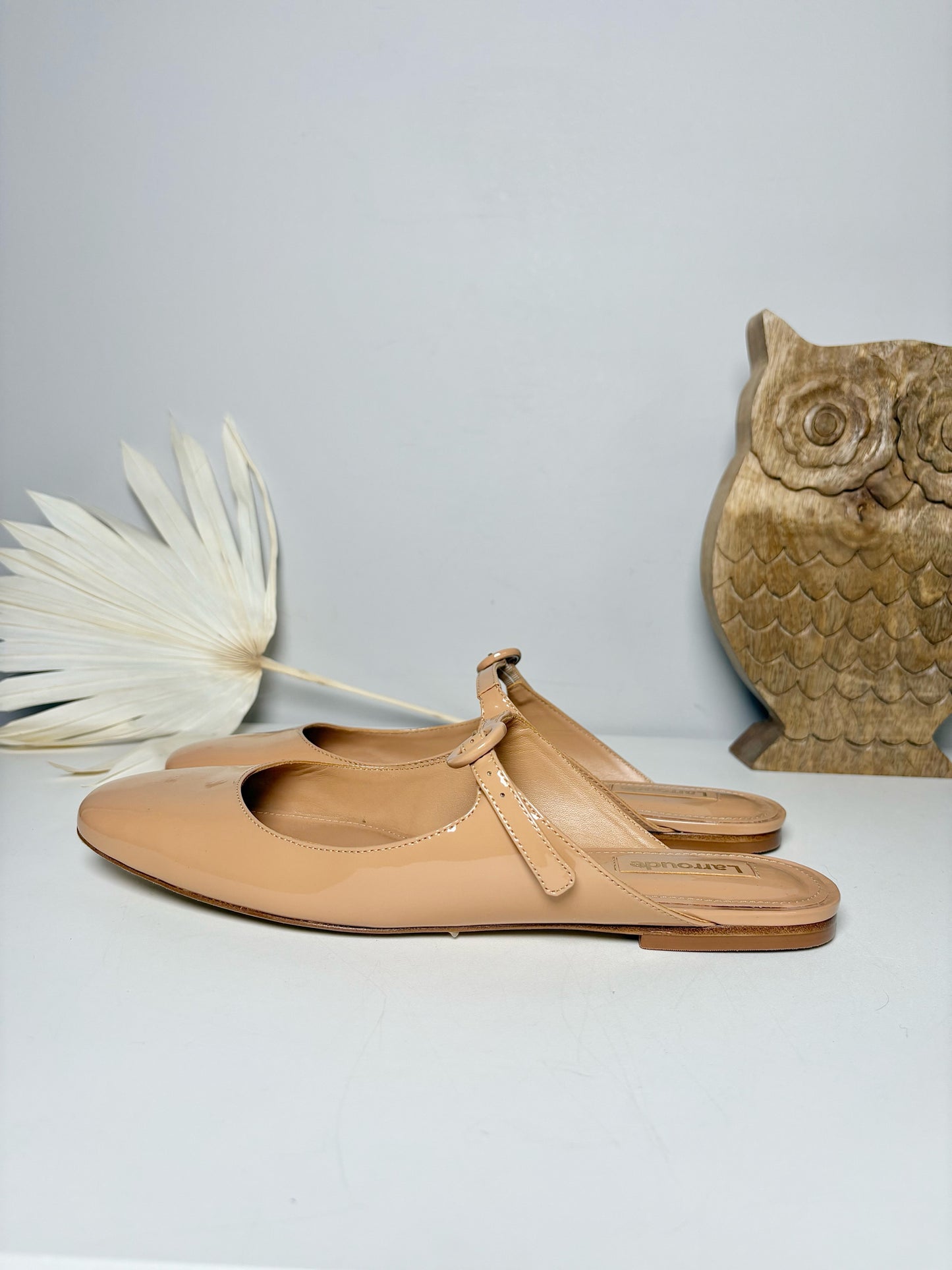 W NWT Shoe Size 9 Larroude Tan Patent Leather Blair Mary Jane Mule