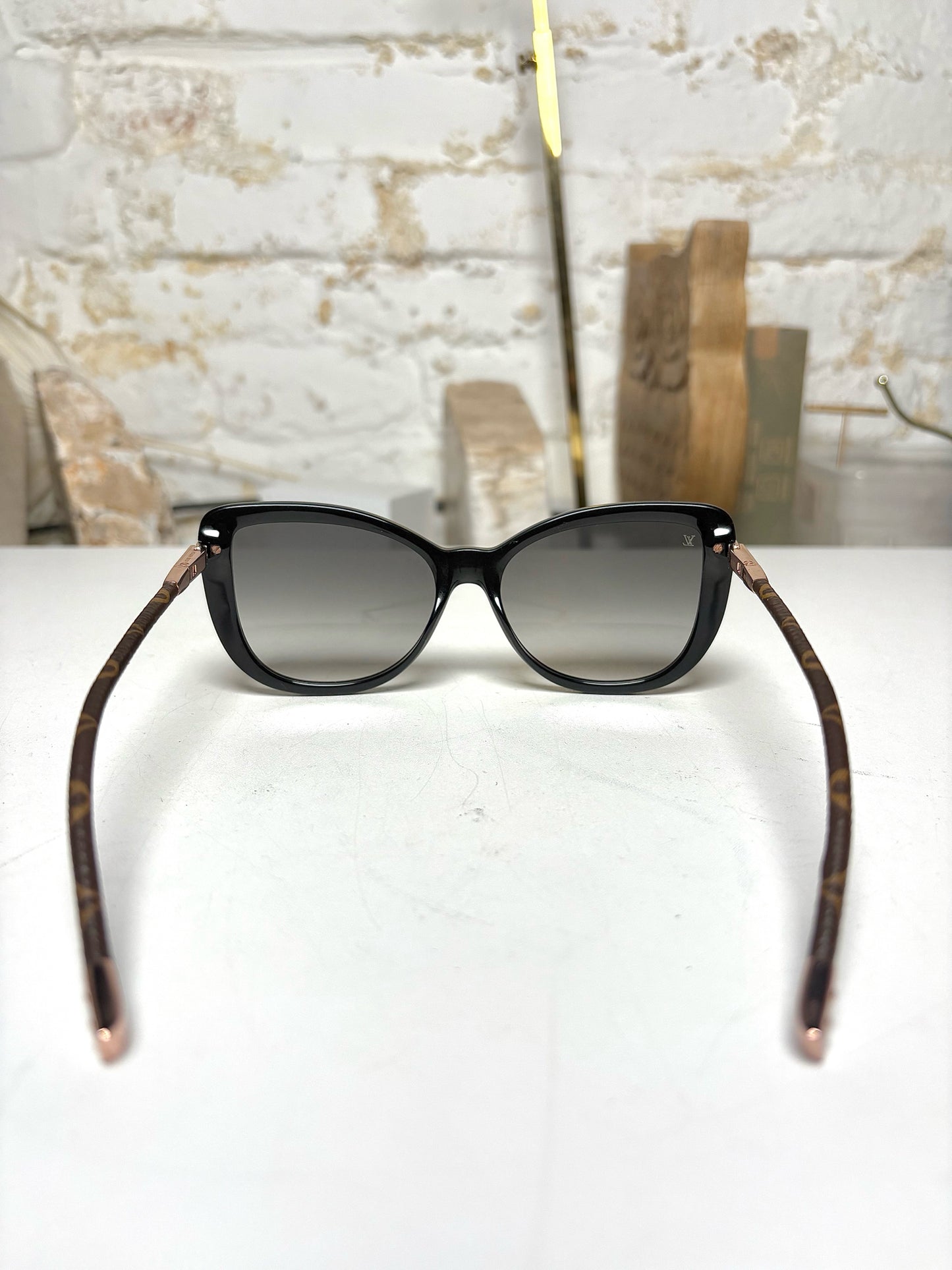 Louis Vuitton NWT Black Charlotte Leather-wrapped Monogram Fold Sunglasses