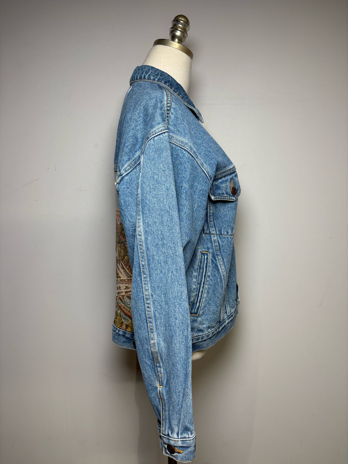 Men's Size M Jordache Blue Denim Von Ehrenpreis Tapestry Vintage Pre-Owned Jacket