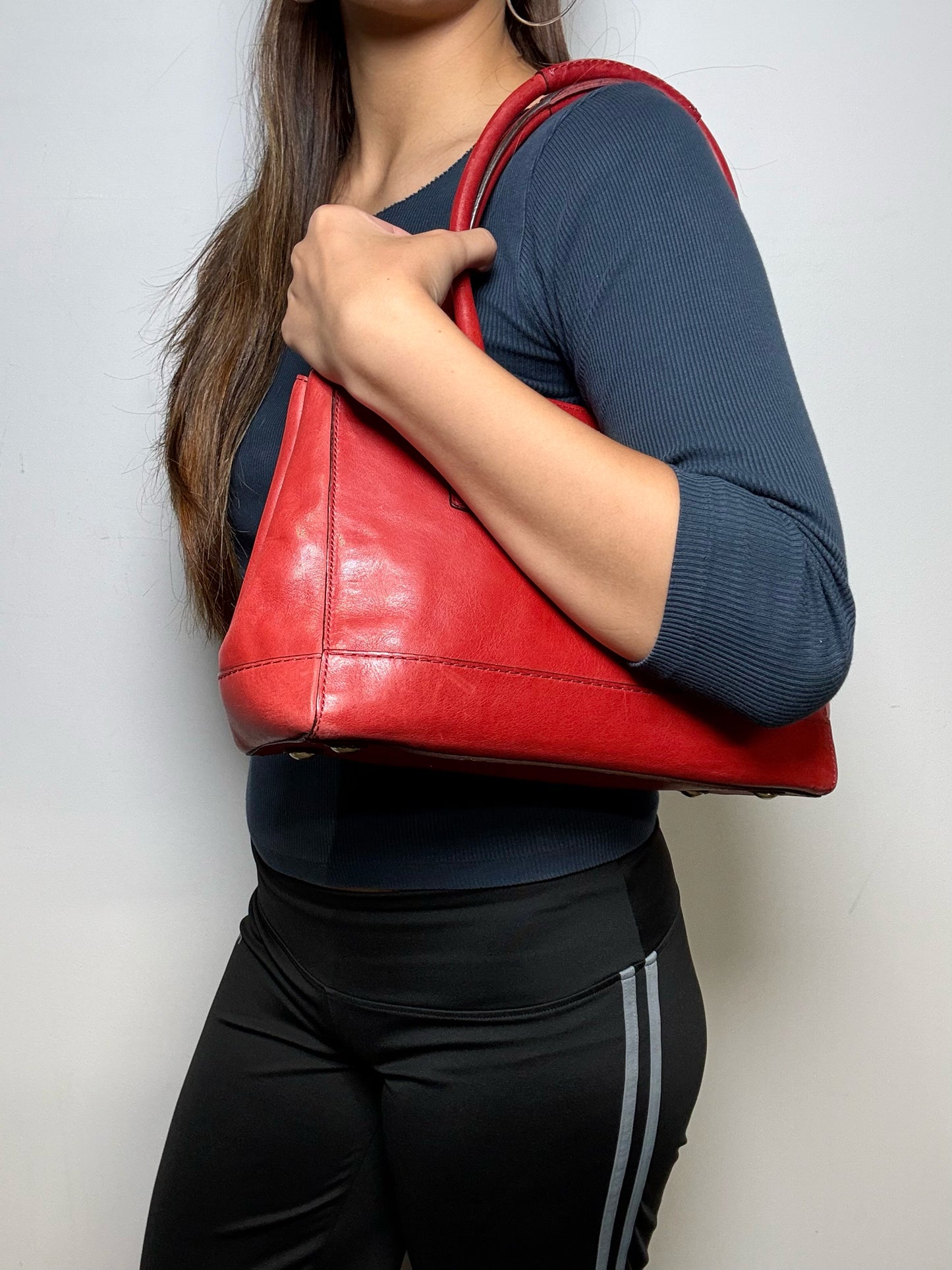 Women's Coach #12482 Hampton Madeline Red Vintage Pre-Owned Purse