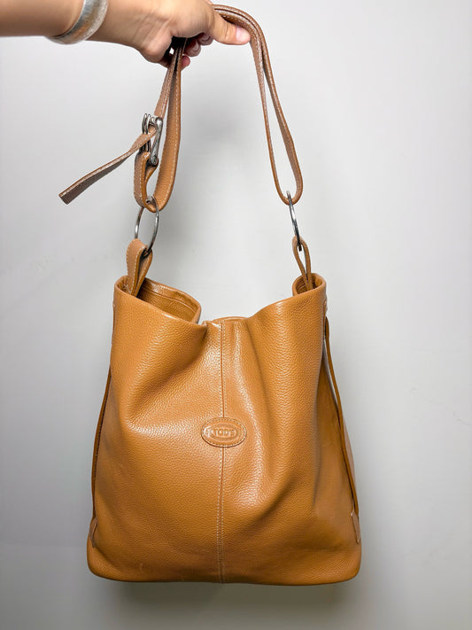 Tod's Solid Leather Camel Cowhide Di Shoulder Purse