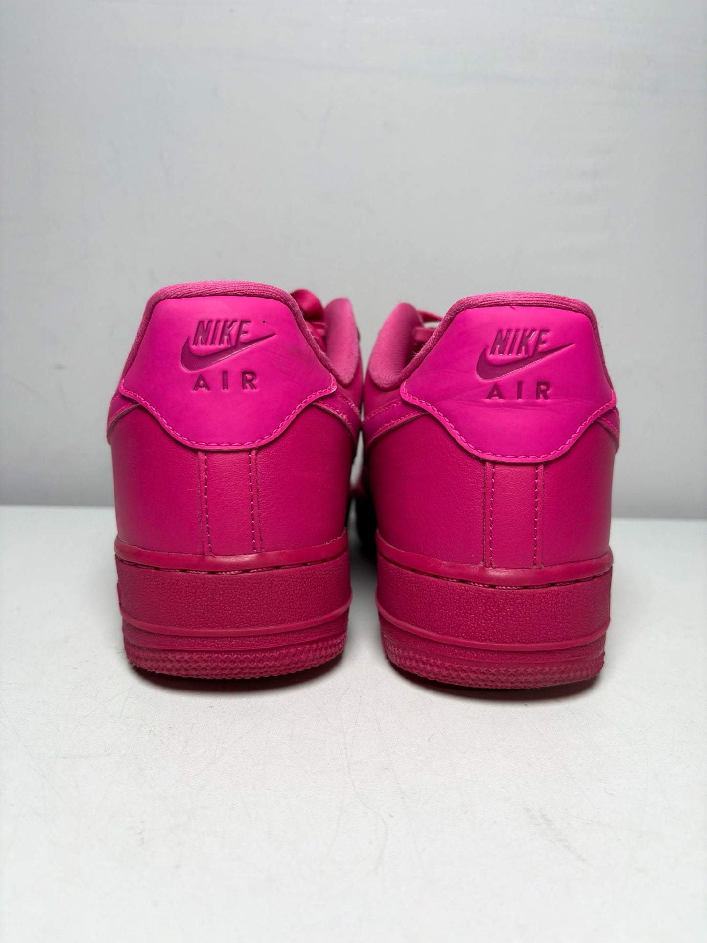 Women's Shoe Size 10 Nike Air Force 1 Fuchsia Pink Leather Pre-Owned Low-Top Sneakers