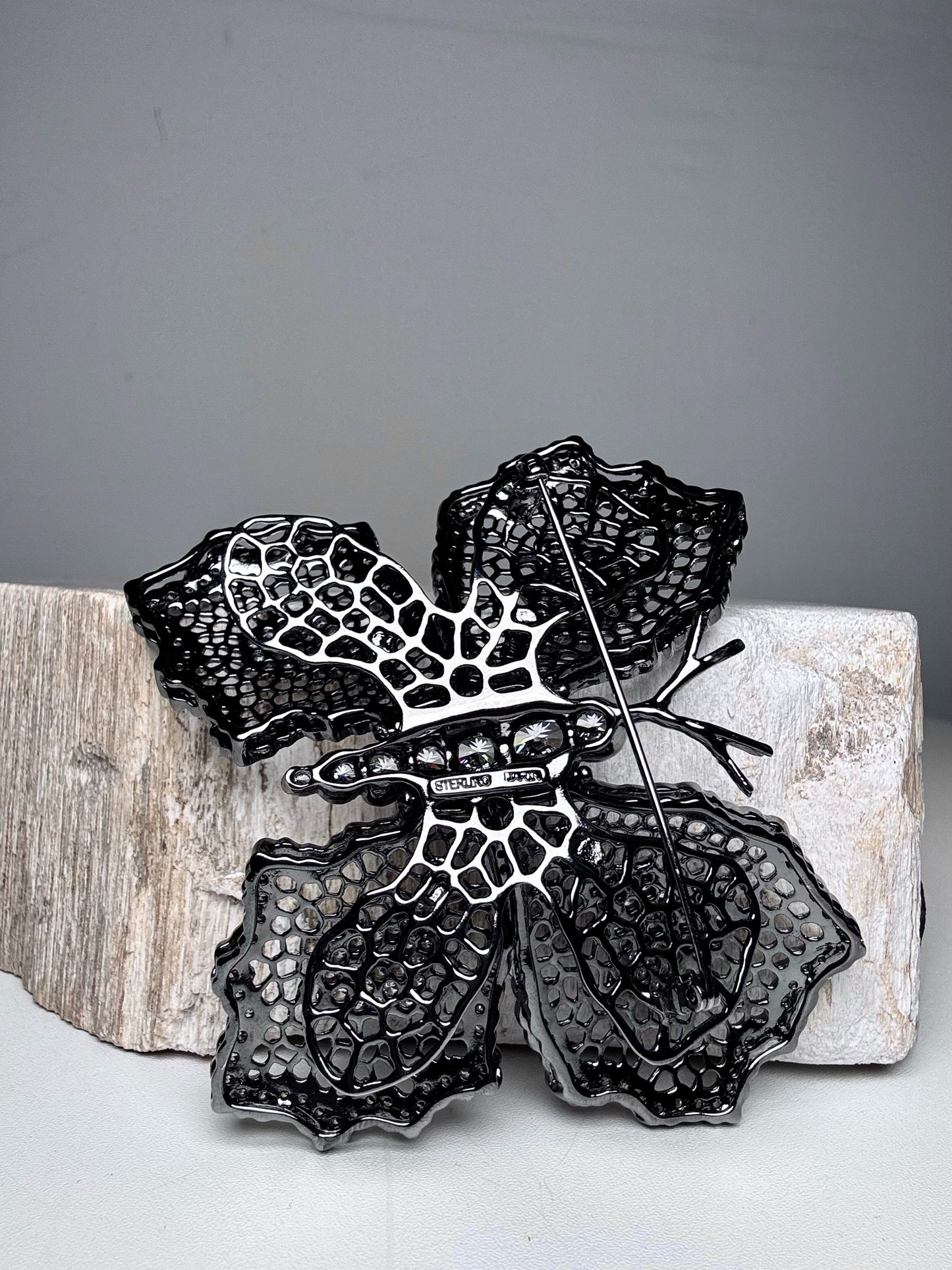 Black No Label Butterflly Stelring Crystals Pendant