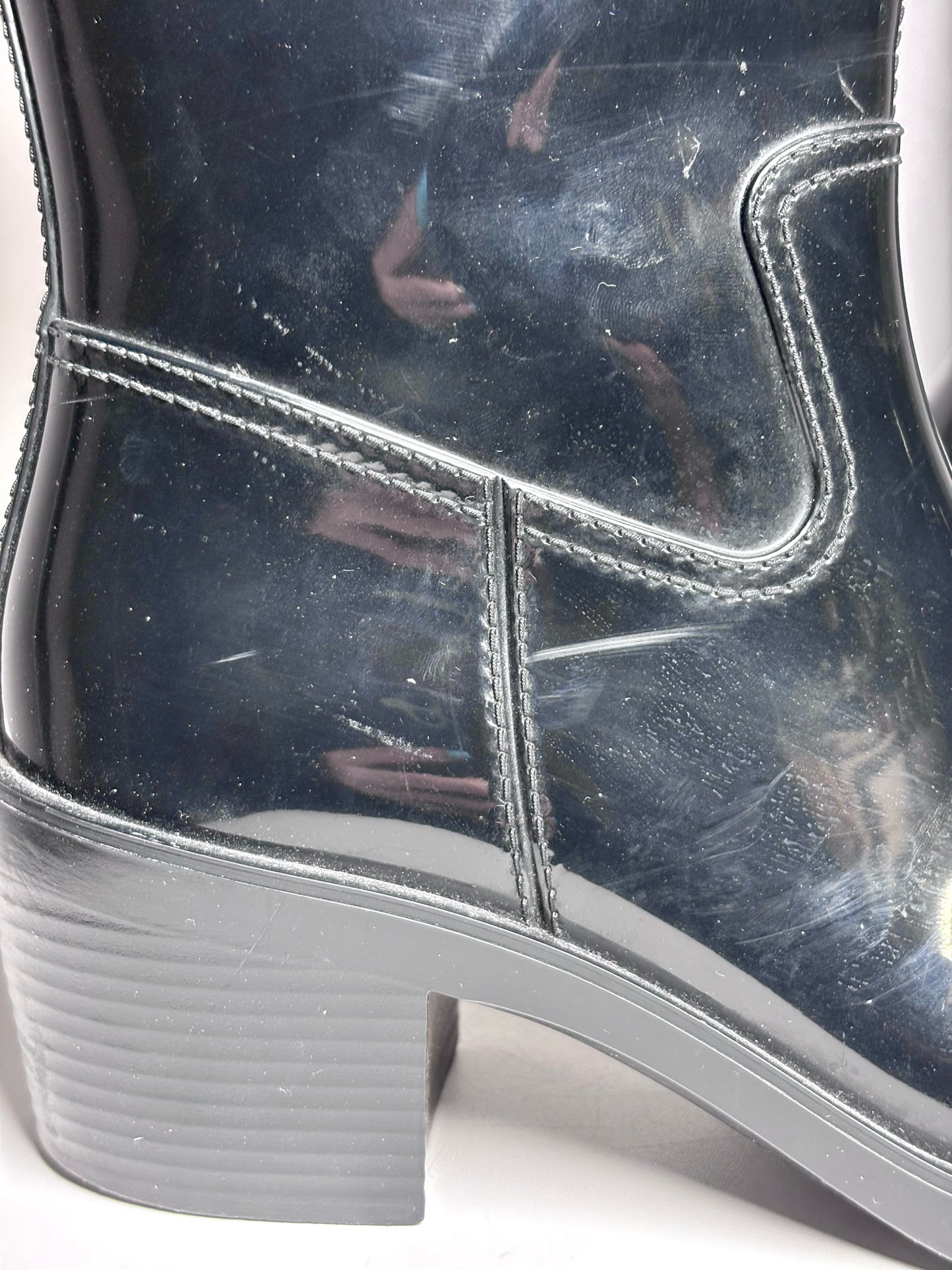 W Shoe Size 39 Gucci Black Rainboots
