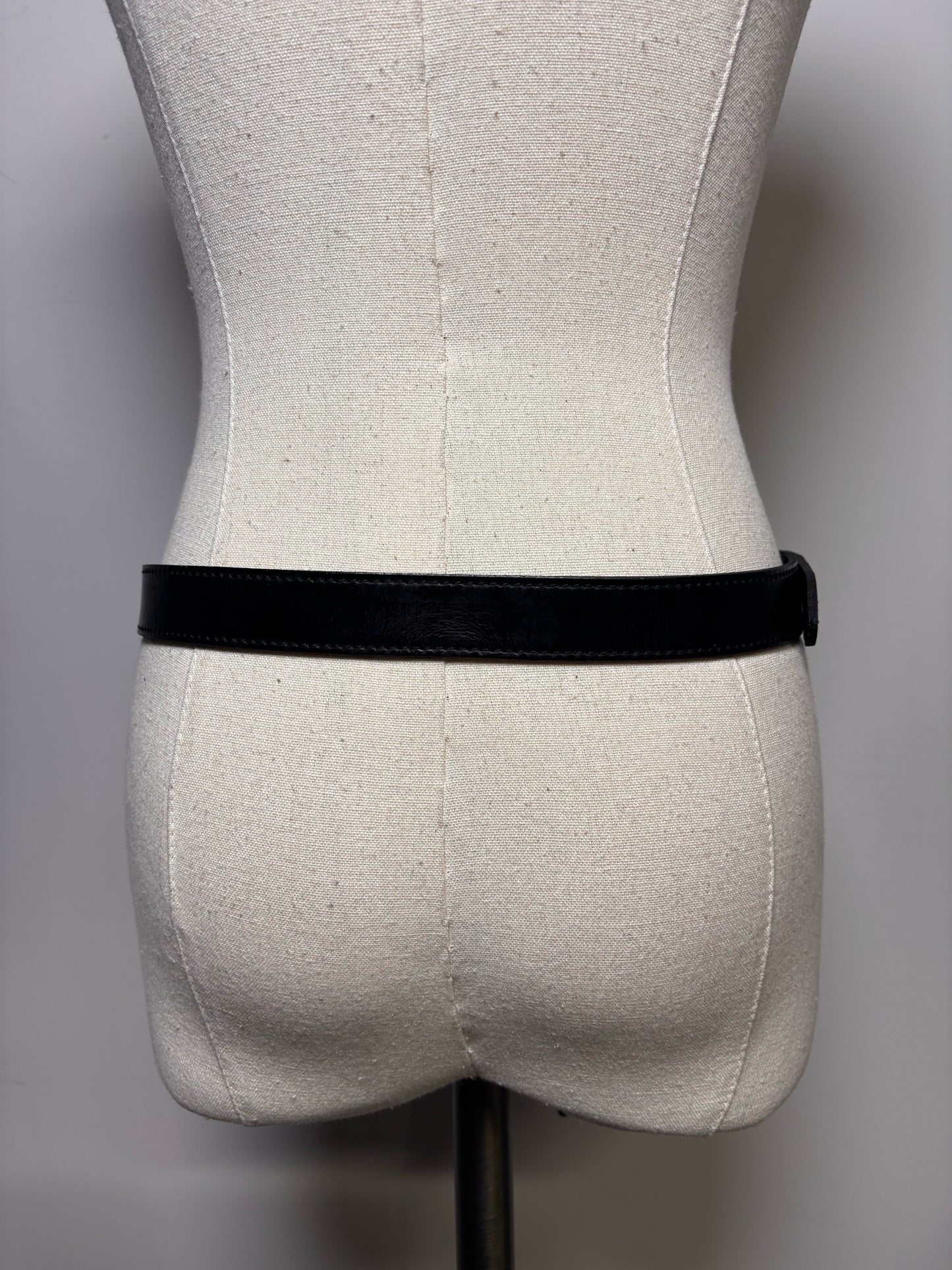 Women's Leather Burberry 26"-33" Black Pre-owned Belt