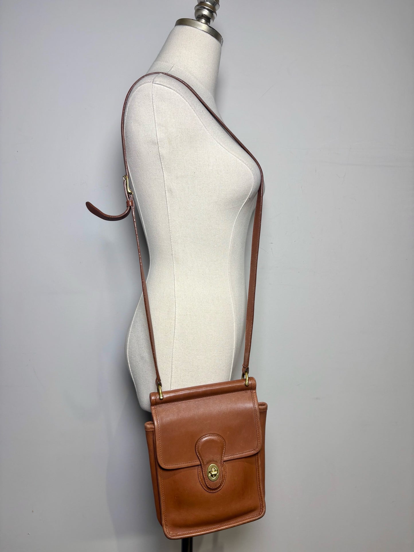 Women's Coach #9930 Murphy Vintage Leather Pre-owned Caramel Purse
