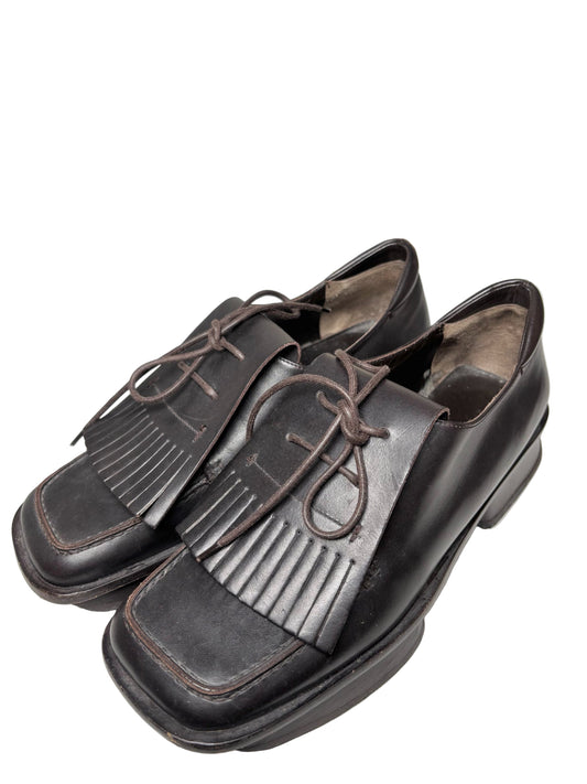 W Shoe Size 37 (6.5) Prada Brown Leather Cowhide Loafers