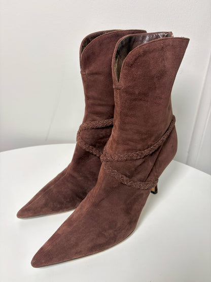 W Shoe Size 39 (8.5 US) Jimmy Choo Brown Suede Poined Toe Boots