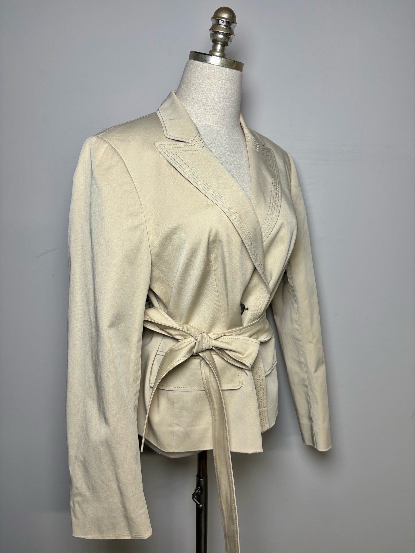 Women's Size 40 Escada Cream Stitching Detail Belted Blzaer Pre-owned