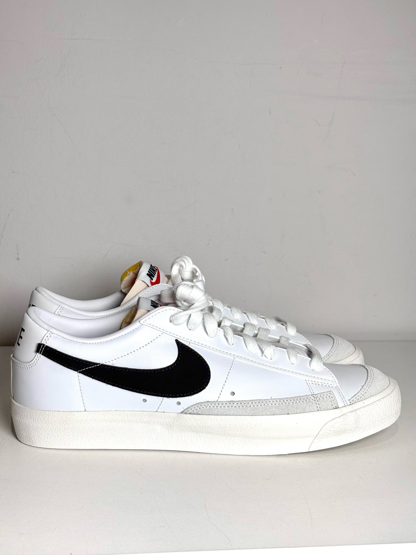 Nike White Leather Solid w/Swoosh Men's Pre-owned, NWT 11.5 Sneakers